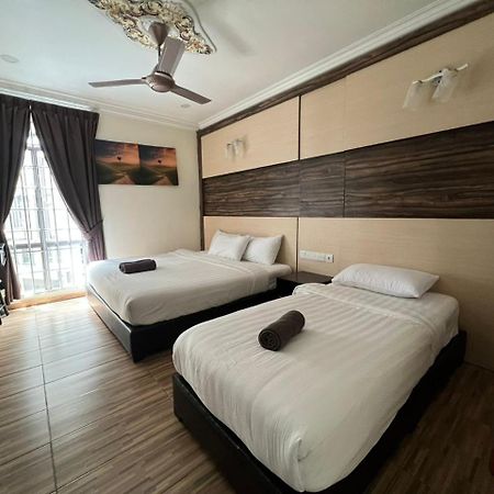 Wan Alyasa Hotel Cameron Highlands Exterior photo